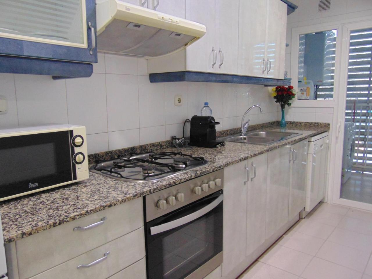 קמברילס Apartaments Voramar מראה חיצוני תמונה