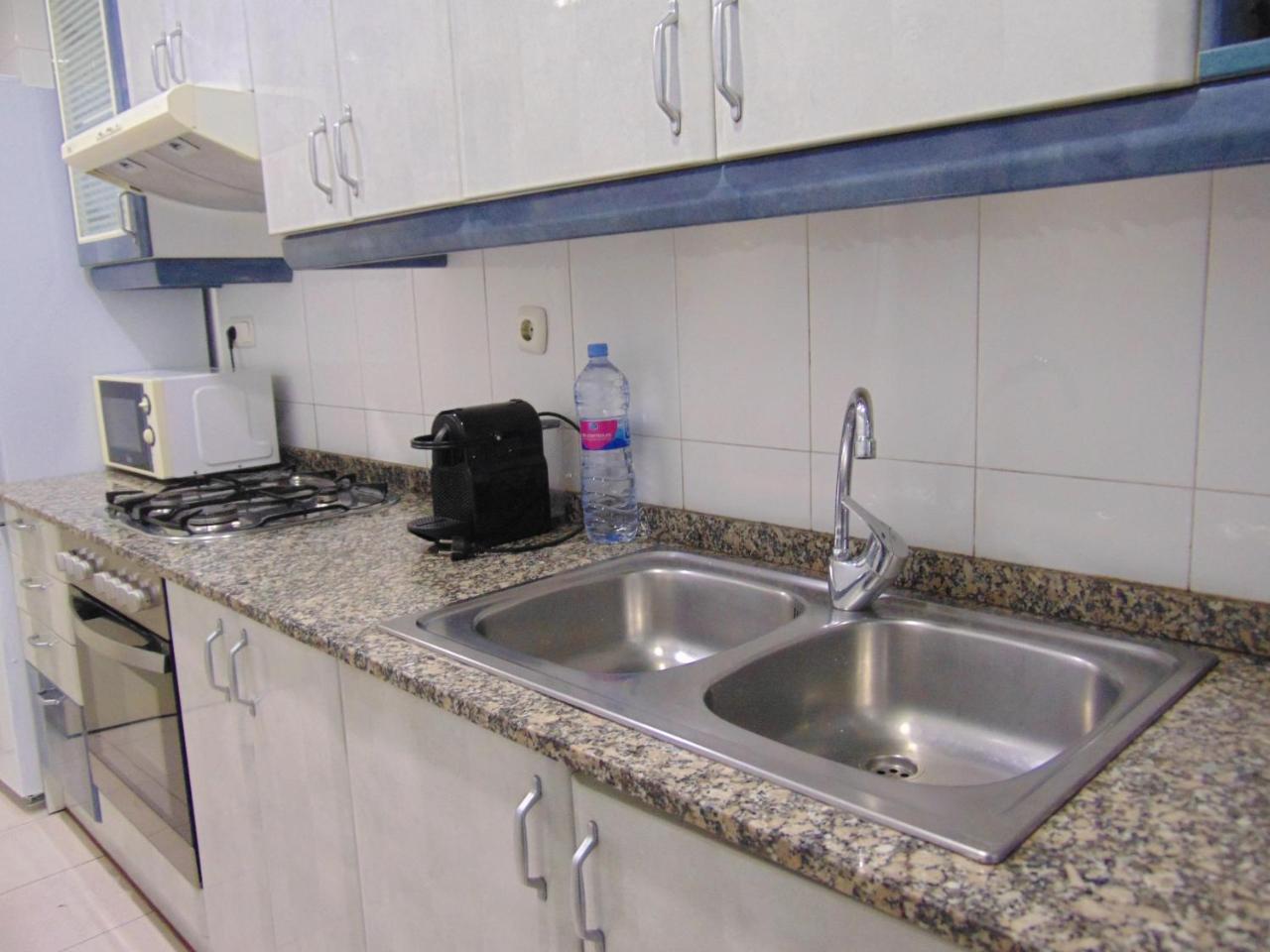 קמברילס Apartaments Voramar מראה חיצוני תמונה